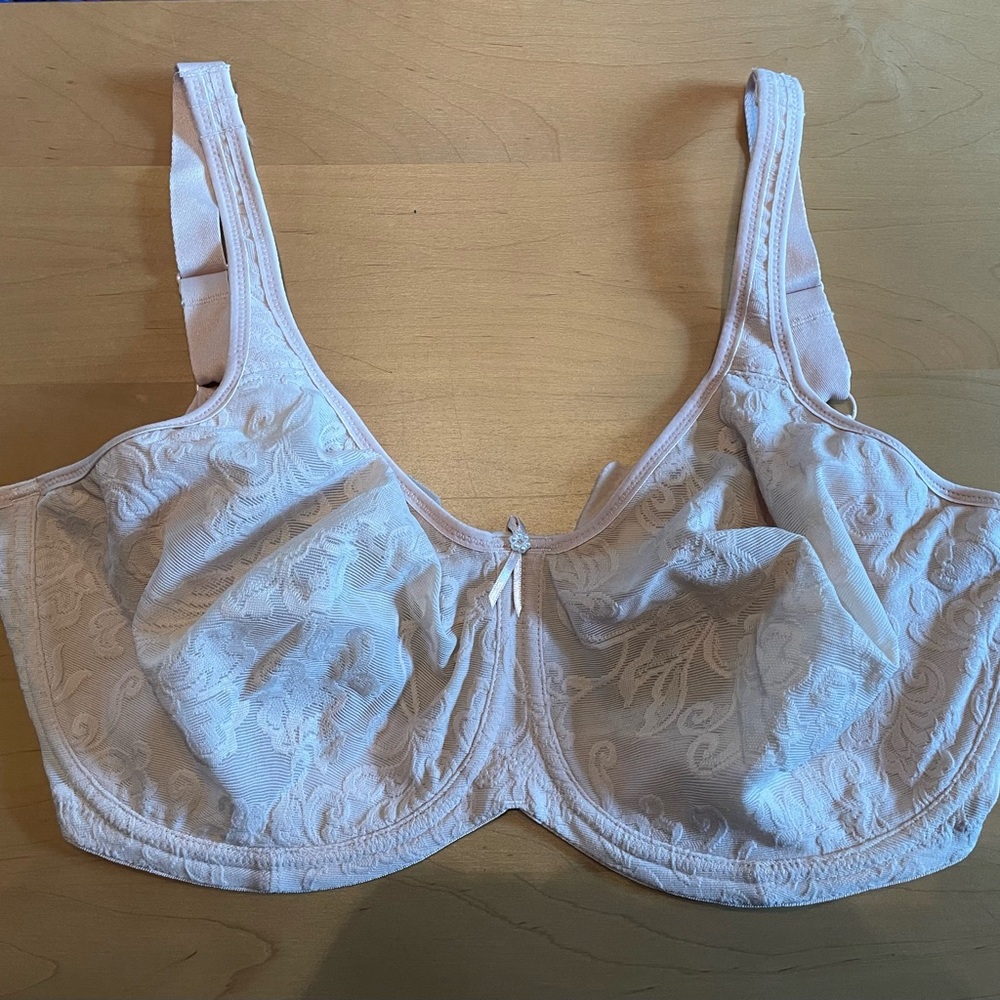 Lunaire Elegant Lace Underwire Bra - Cream 36G